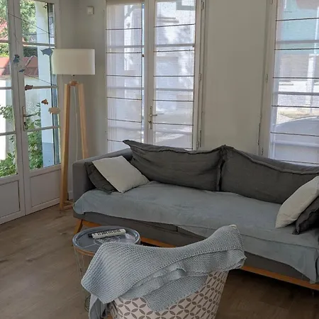 빌라 Maison Au Coeur Du Golf Des Pins Avec Terrasse & Velos
